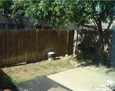 10347 Summit Run Drive - Photo Thumbnail 13