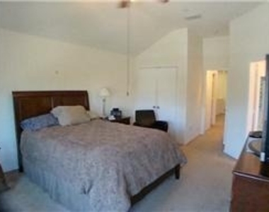 10347 Summit Run Drive - Photo Thumbnail 12
