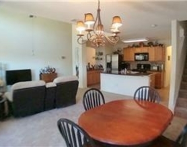 10347 Summit Run Drive - Photo Thumbnail 4