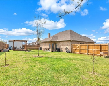 129 Oak Springs Loop - Photo Thumbnail 4