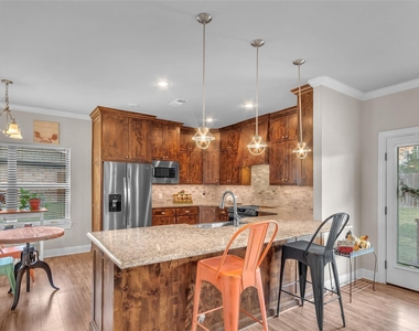 129 Oak Springs Loop - Photo Thumbnail 16