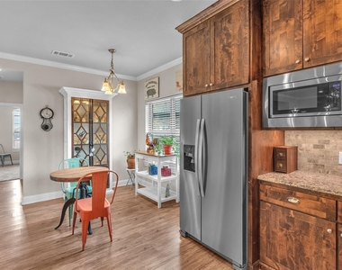 129 Oak Springs Loop - Photo Thumbnail 15