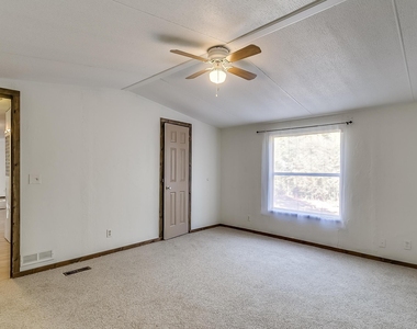 1802 Whispering Oaks Street - Photo Thumbnail 11