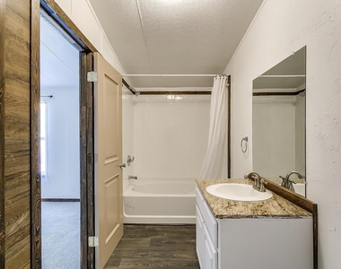 1802 Whispering Oaks Street - Photo Thumbnail 8