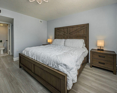 3630 Whitehall Drive - Photo Thumbnail 18
