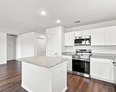 413 E Hull Street - Photo Thumbnail 4