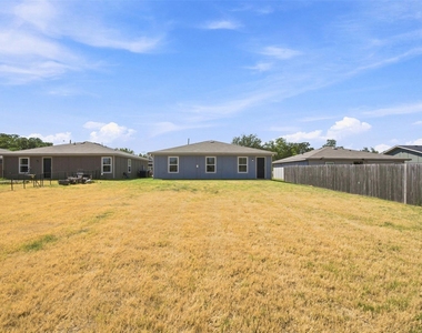 413 E Hull Street - Photo Thumbnail 21