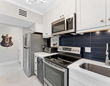 990 Casuarina Road - Photo Thumbnail 23