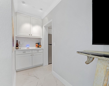 990 Casuarina Road - Photo Thumbnail 22