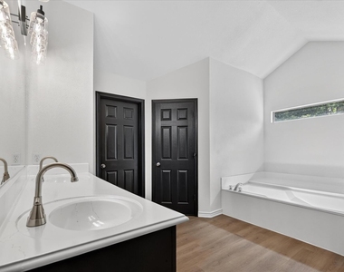 4052 Saint Christopher Lane - Photo Thumbnail 20