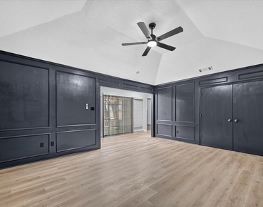 4052 Saint Christopher Lane - Photo Thumbnail 16