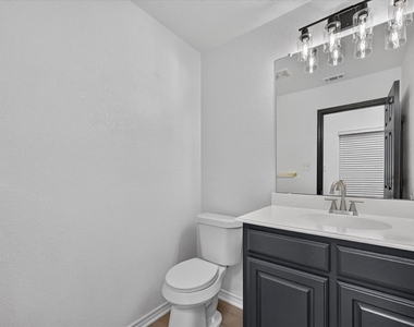 4052 Saint Christopher Lane - Photo Thumbnail 17