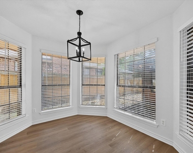 4052 Saint Christopher Lane - Photo Thumbnail 7