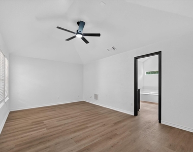 4052 Saint Christopher Lane - Photo Thumbnail 18