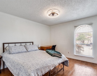 15642 Overmead Circle - Photo Thumbnail 19