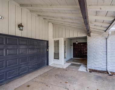 15642 Overmead Circle - Photo Thumbnail 23