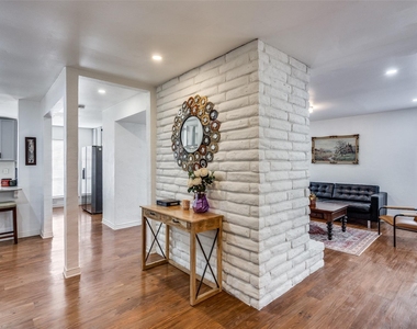 15642 Overmead Circle - Photo Thumbnail 7