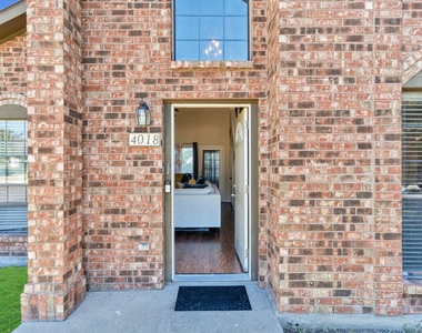 4018 Smartt Street - Photo Thumbnail 3
