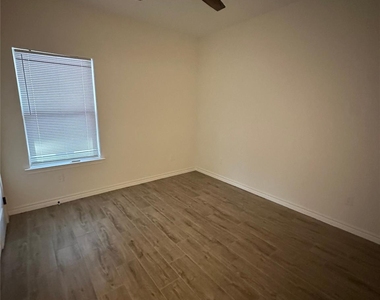 2321 County Road 704b - Photo Thumbnail 2