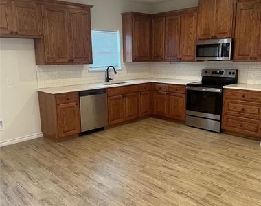 2321 County Road 704b - Photo Thumbnail 14
