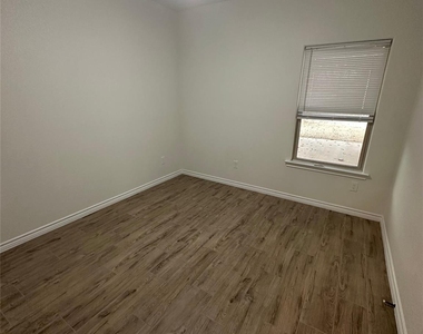2321 County Road 704b - Photo Thumbnail 5