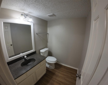 1607 Sun Valley Drive - Photo Thumbnail 1