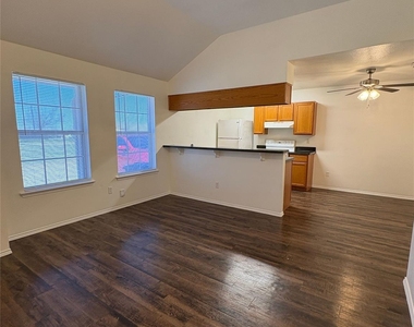 641 Woodard Avenue - Photo Thumbnail 9