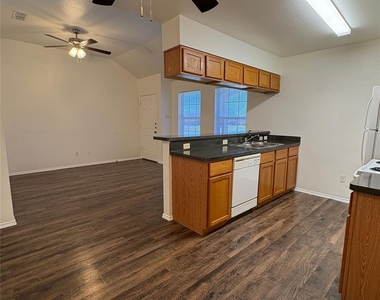 641 Woodard Avenue - Photo Thumbnail 10