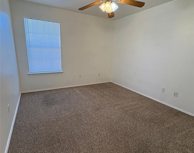 641 Woodard Avenue - Photo Thumbnail 12