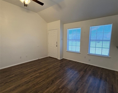 641 Woodard Avenue - Photo Thumbnail 20