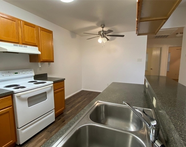 641 Woodard Avenue - Photo Thumbnail 3