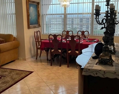 1300 Saint Charles Place - Photo Thumbnail 7