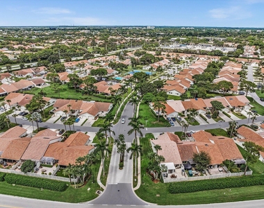 21578 Altamira Avenue - Photo Thumbnail 51
