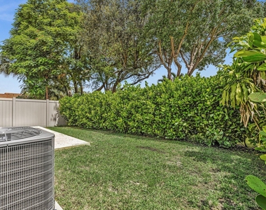 21578 Altamira Avenue - Photo Thumbnail 34