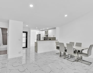 21578 Altamira Avenue - Photo Thumbnail 25