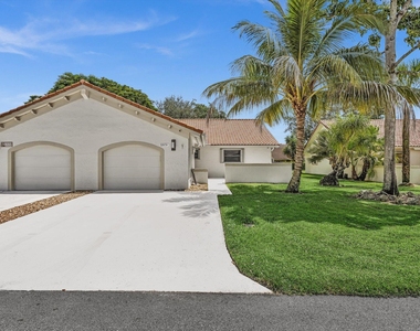 21578 Altamira Avenue - Photo Thumbnail 1