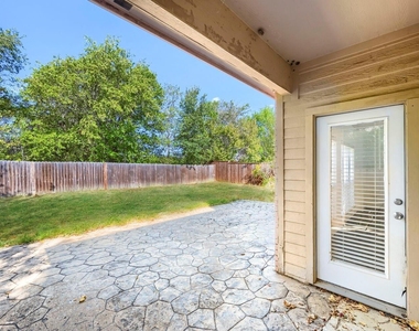 7018 Echo Lake Court - Photo Thumbnail 20