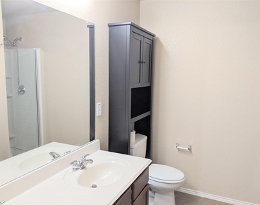 517 Azalea Drive - Photo Thumbnail 17