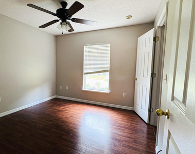 523 Stonewall Avenue - Photo Thumbnail 62