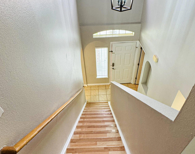 523 Stonewall Avenue - Photo Thumbnail 33