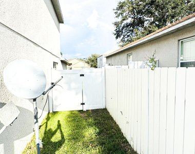 523 Stonewall Avenue - Photo Thumbnail 28