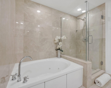 550 Okeechobee Boulevard - Photo Thumbnail 17