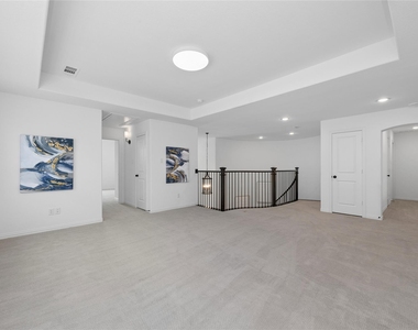 4550 Mayfield Drive - Photo Thumbnail 21