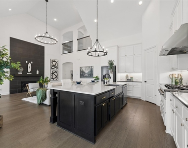 4550 Mayfield Drive - Photo Thumbnail 11