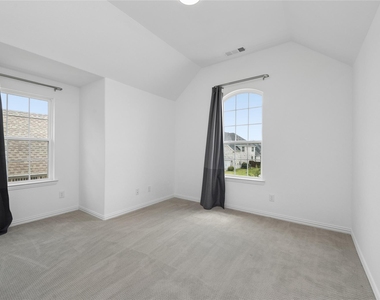 4550 Mayfield Drive - Photo Thumbnail 23