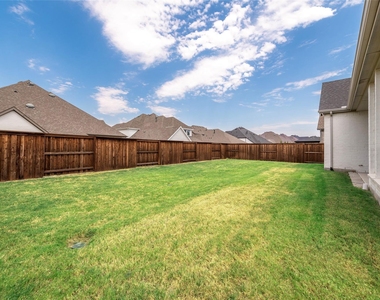 4550 Mayfield Drive - Photo Thumbnail 28