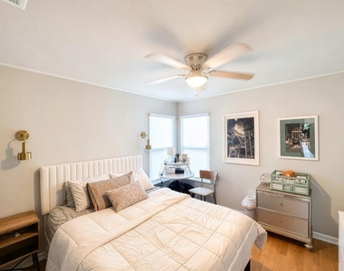 1931 Berkley Avenue - Photo Thumbnail 12