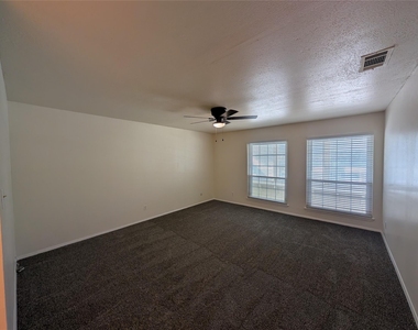 5981 Arapaho Road - Photo Thumbnail 10