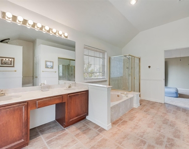 1909 Smith Drive - Photo Thumbnail 15
