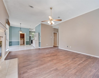 1909 Smith Drive - Photo Thumbnail 5